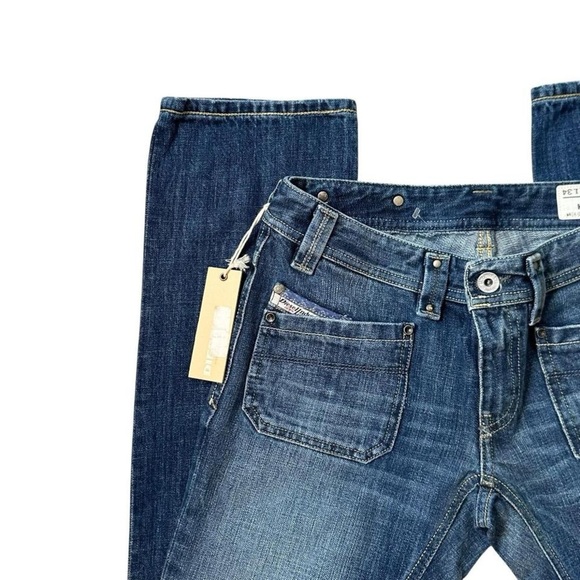 Insane Y2K NWT Diesel Dark Wash Jeans Size 27 - Picture 2 of 8